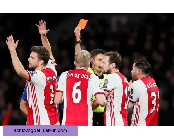 英超赛季中，阿森纳表现稳健，竞争力增强，争冠形势乐观。